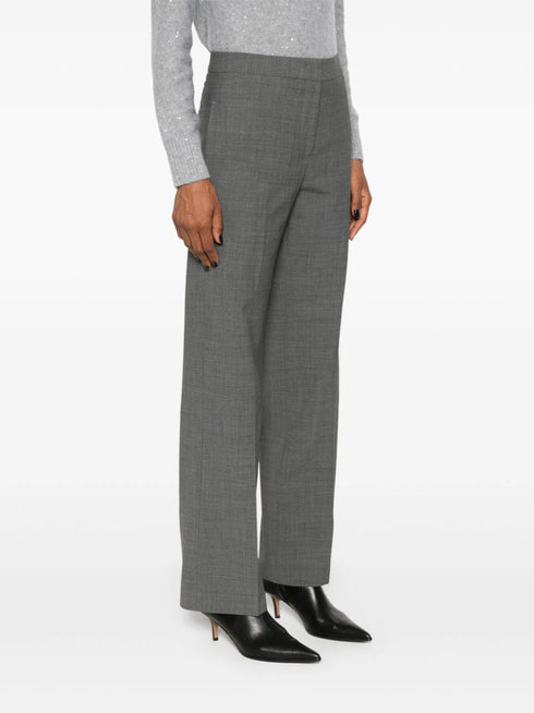 pantalones rectos con pliegues prensados